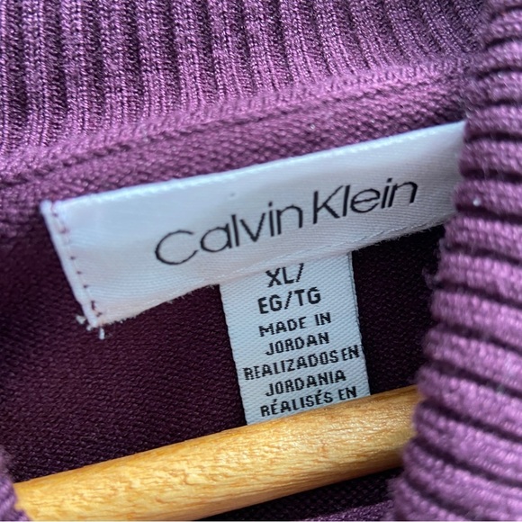 CALVIN KLEIN PURPLE/GREY COLOUR BLOCKED TURTLENECK SWEATER, XL - Picture 9 of 11